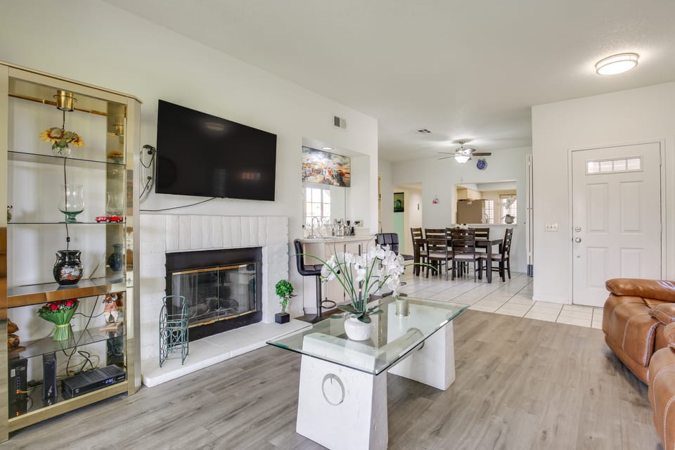 Steps to Community Pool & Spa: Palm Desert Condo! Apartment in Palm Desert