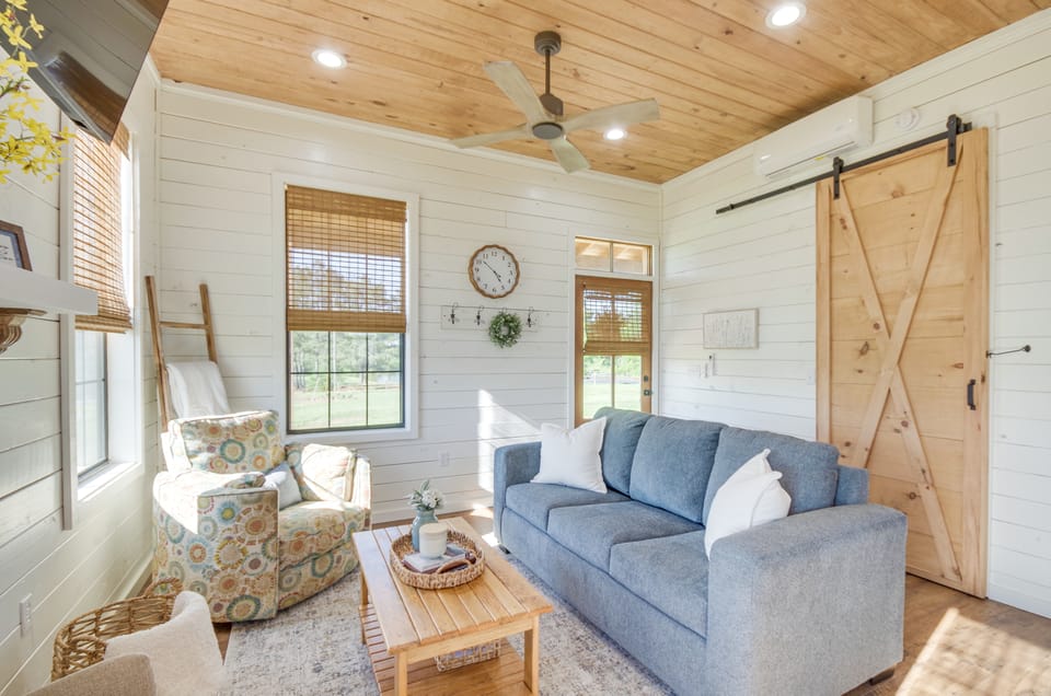 Contrell Cottage On Farm w/ Peaceful Views House in Mississippi