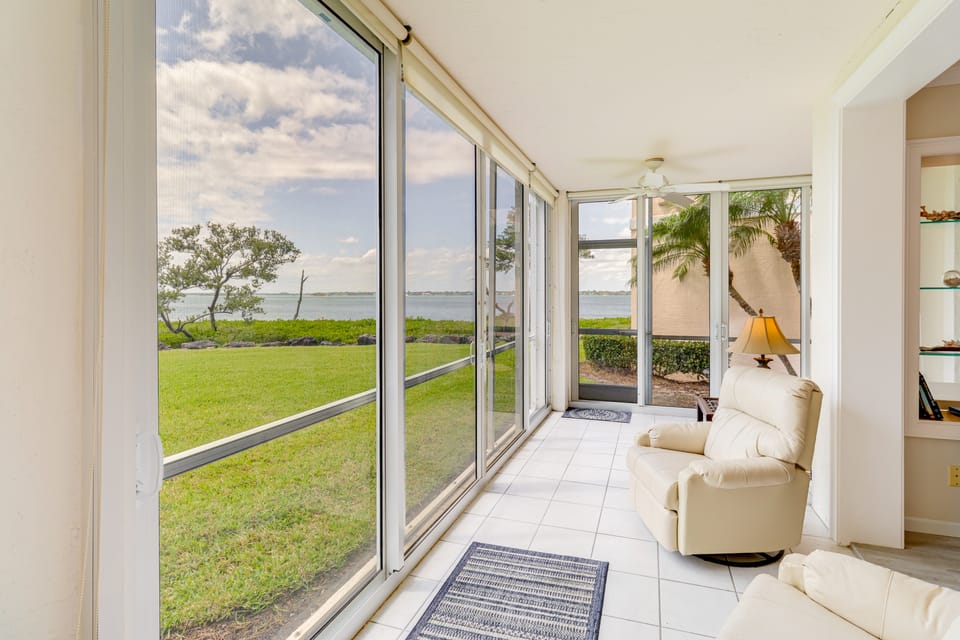 Walk to Stuart Beach: Resort Condo w/ Water View! Apartment in Hutchinson Island
