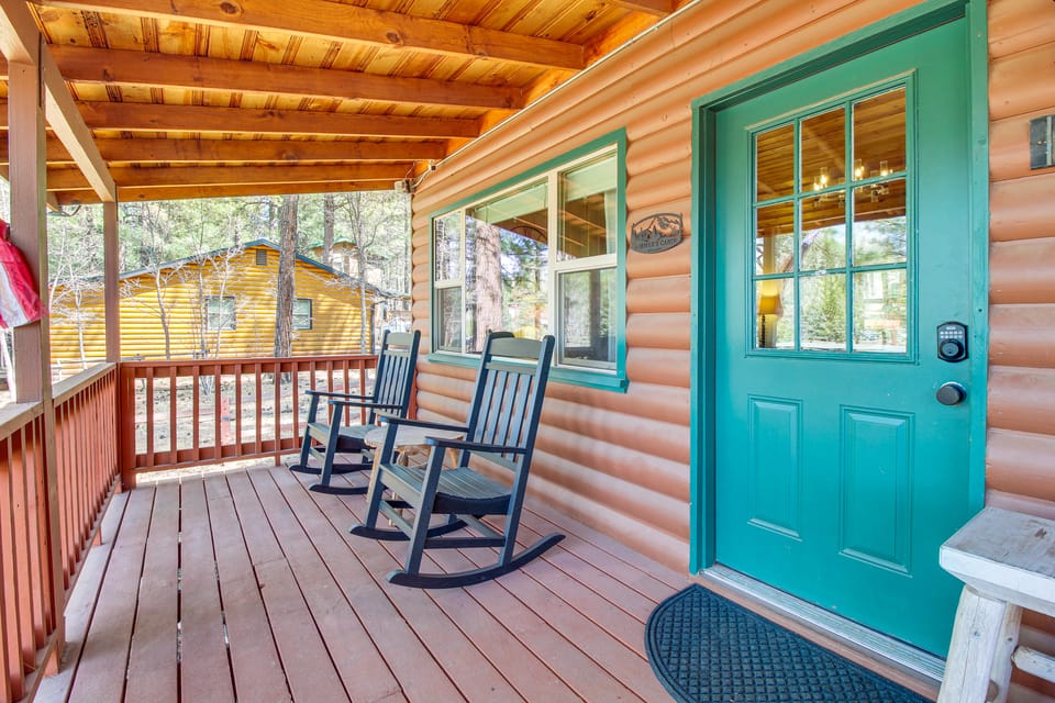 Cozy Cabin + Casita | Pinetop Forest Retreat House in Arizona