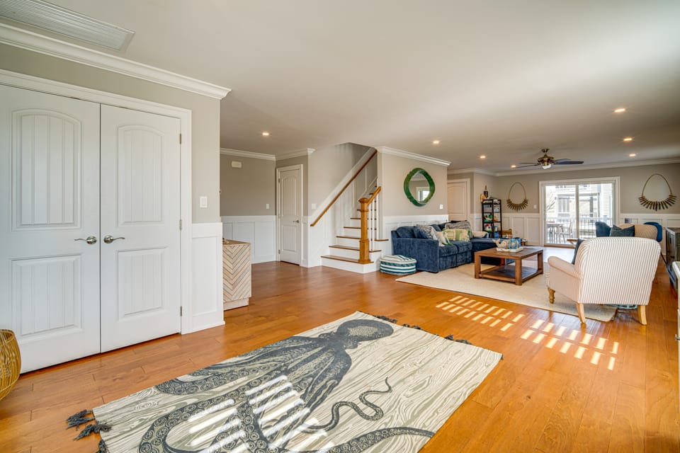 Close to Brigantine Beach: Home w/ 2 Decks House in Brigantine