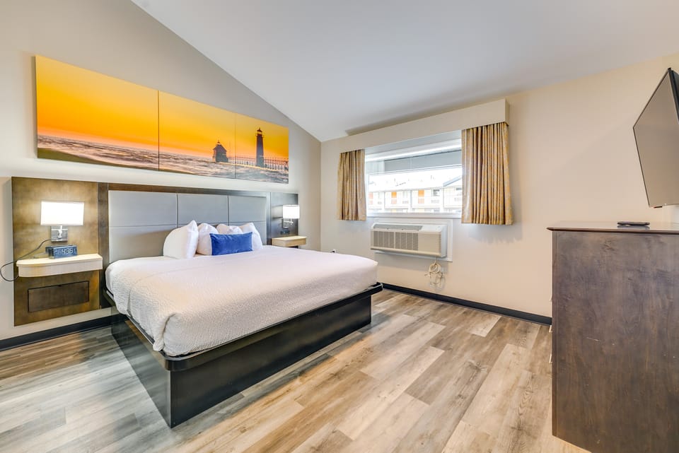 1 MI to Lighthouse Beach: Sleek Studio Apt Apartment in Port Huron