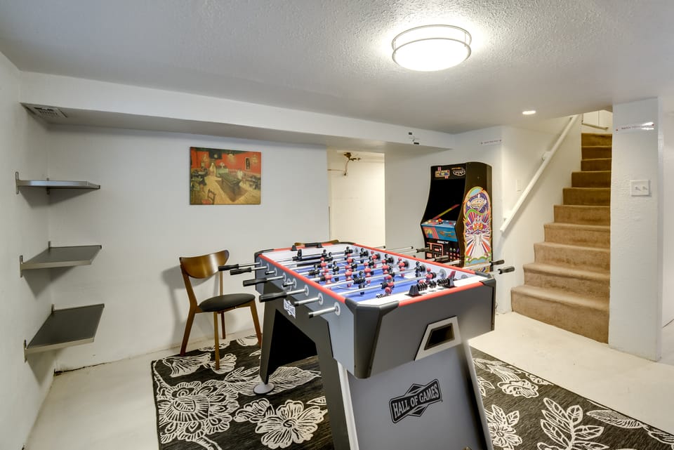Game Room & Inlet Views, Port Orchard Home House in Port Orchard