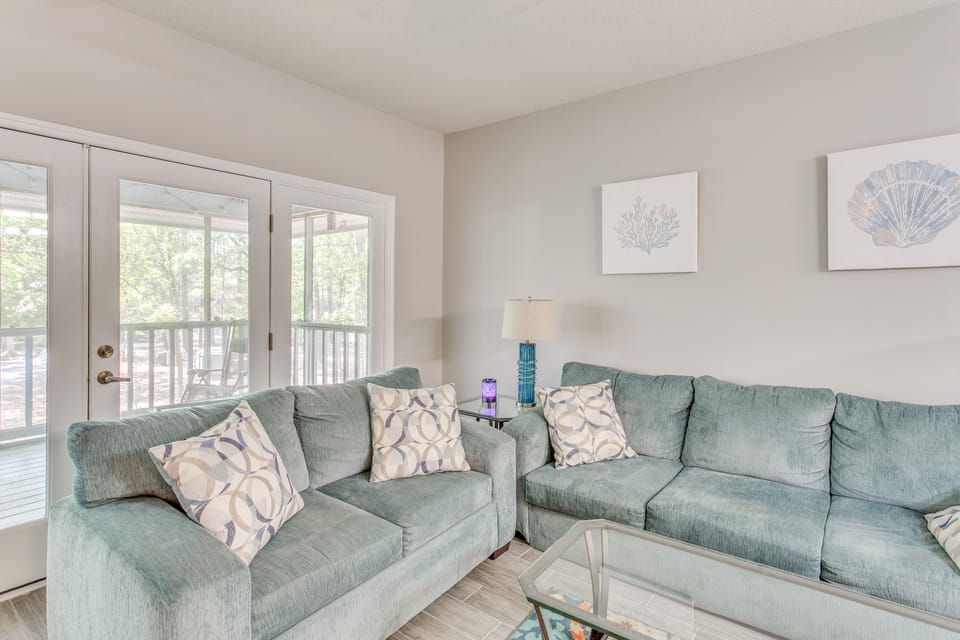 3 Mi to Cherry Grove Beach: Coastal Condo Retreat! Apartment in Little River