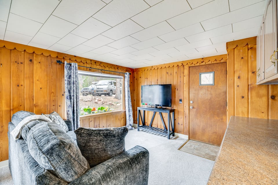 Mountain Retreat at Base of Pikes Peak! House in Cascade-Chipita Park