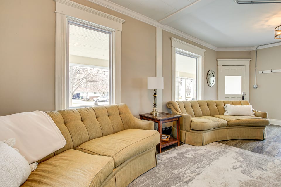 Walk to Dtwn Green Lake: Peaceful Getaway w/ Porch House in Green Lake