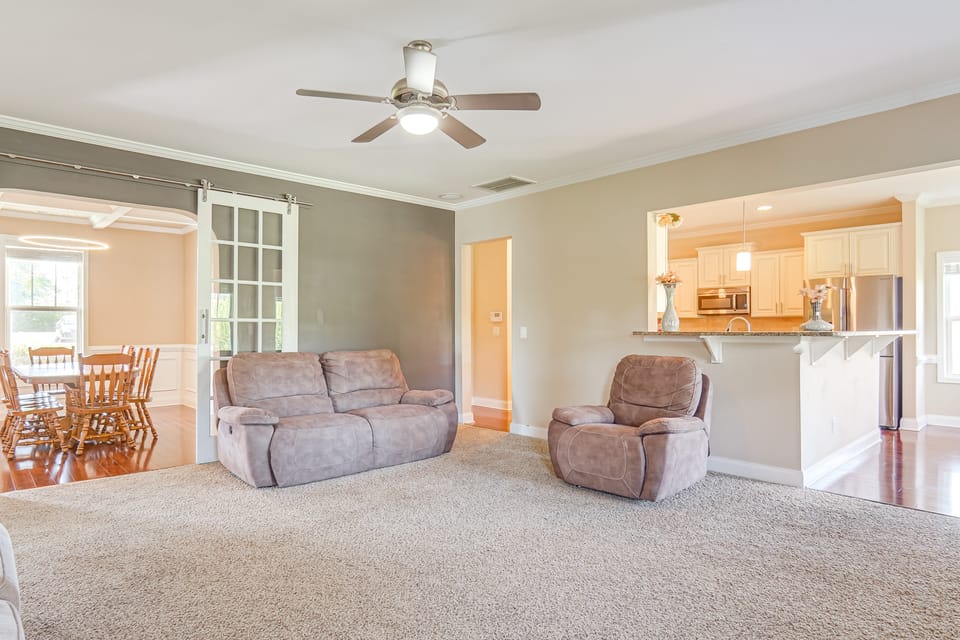 18 Mi to Pinehurst: Quiet + Spacious Family Home! House in South Carolina