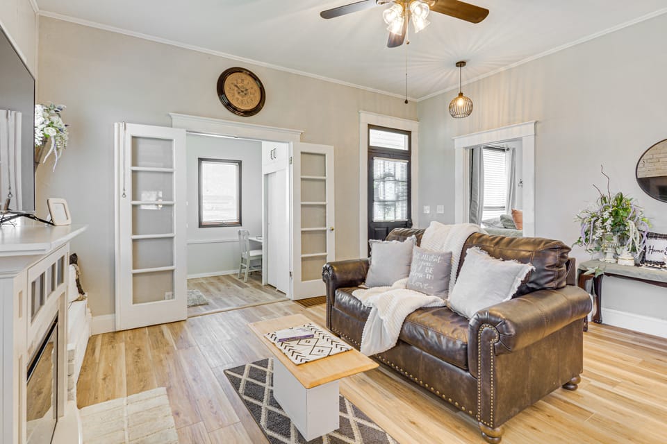 Fire Pit: Pet-Friendly Mt Vernon Gem! House in Ozark Mountains