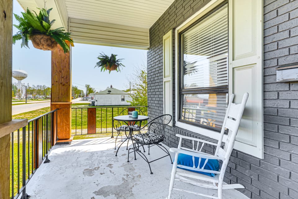 Fire Pit: Pet-Friendly Mt Vernon Gem! House in Ozark Mountains