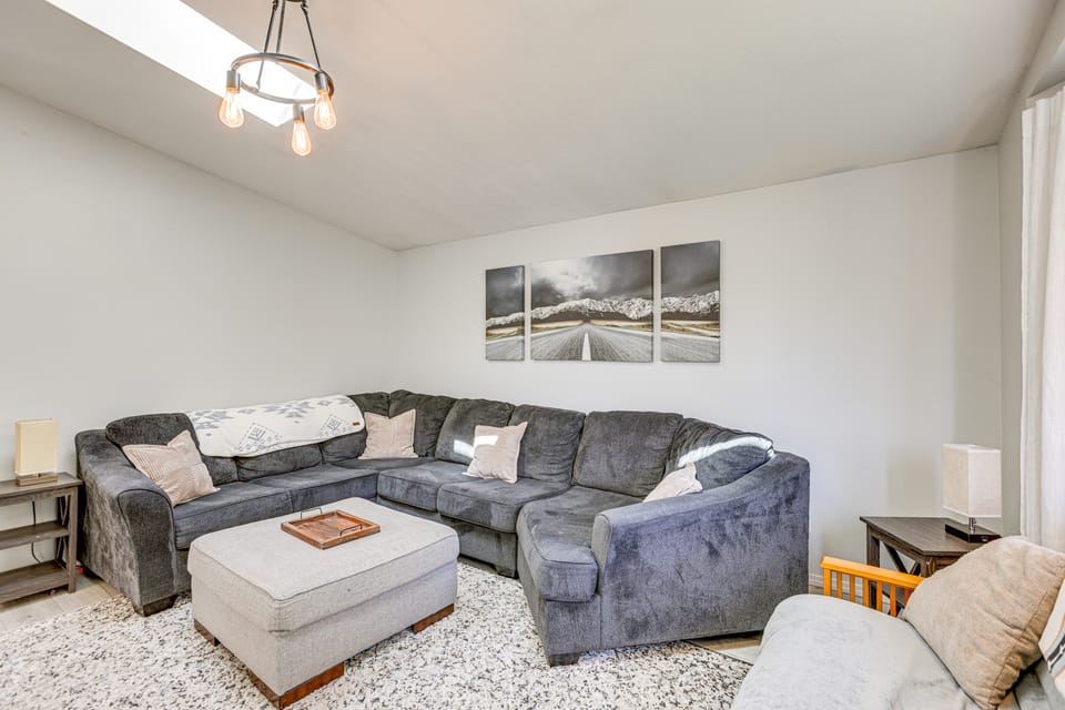 Family-Friendly Home w/ Fire Pit in Bend! House in Bend