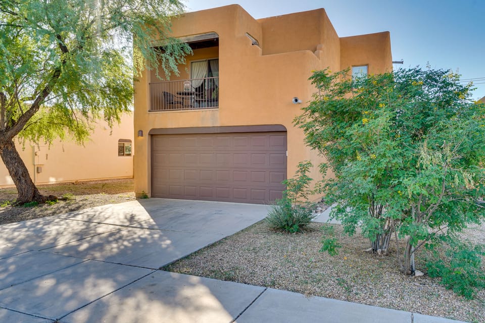 Desert Oasis Near Saguaro & Downtown House in Tucson