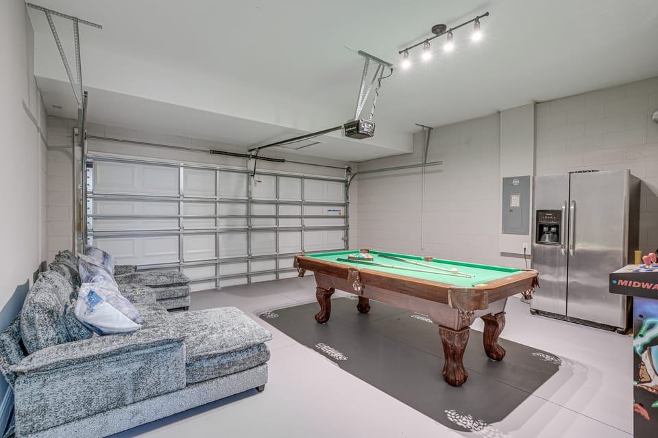 10 Mi to WDW: Family Home w/ Game Room & Pool! House in Four Corners