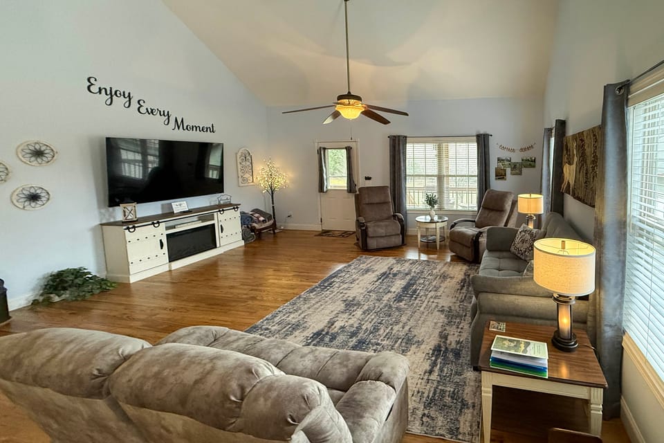 3 Mi to Hiawassee: 'Berry Cute Country Cottage' Cottage in Georgia