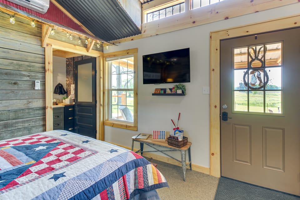 Fish, Swim & Tube: Okolona Studio w/ Pond Access Apartment in Arkansas