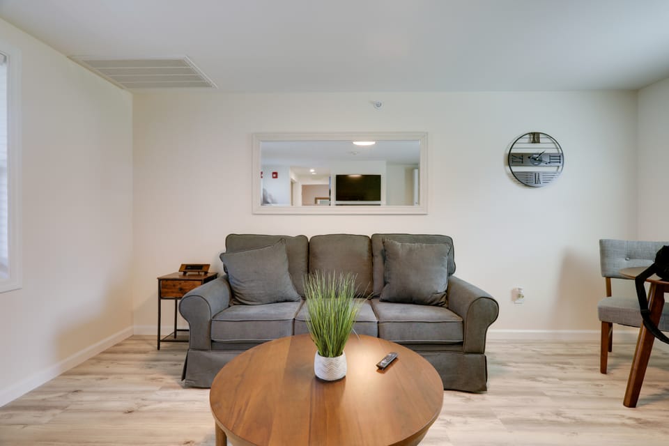 3 Mi to Main St & Beach: Coastal Cape Cod Escape! Apartment in Wareham