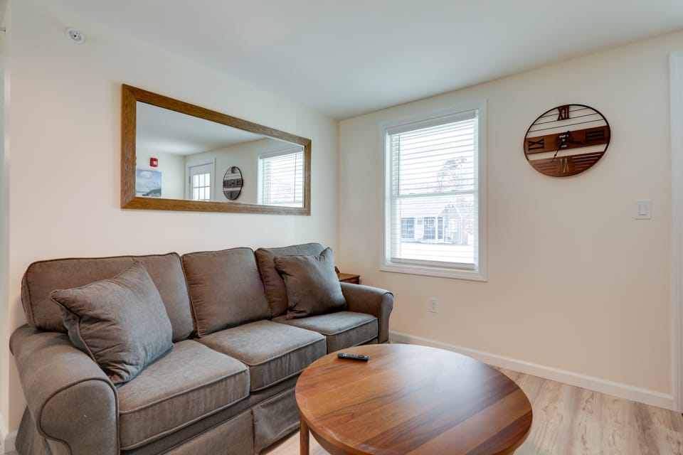Pet-Friendly Wareham Retreat Near Onset Beach! Apartment in Wareham