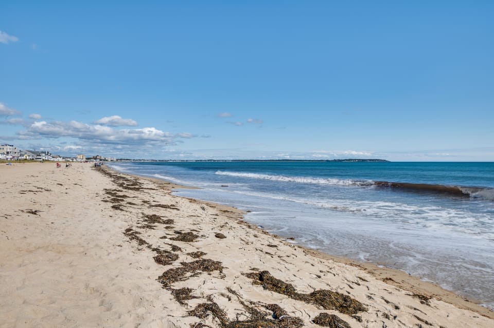 Walk to Ocean & Pier: Prime OOB Condo! Apartment in Old Orchard Beach