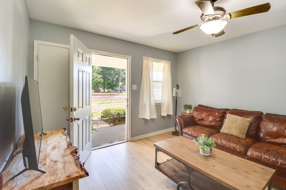 Walk to Eats & Entertainment: Home in Brookhaven House in Mississippi