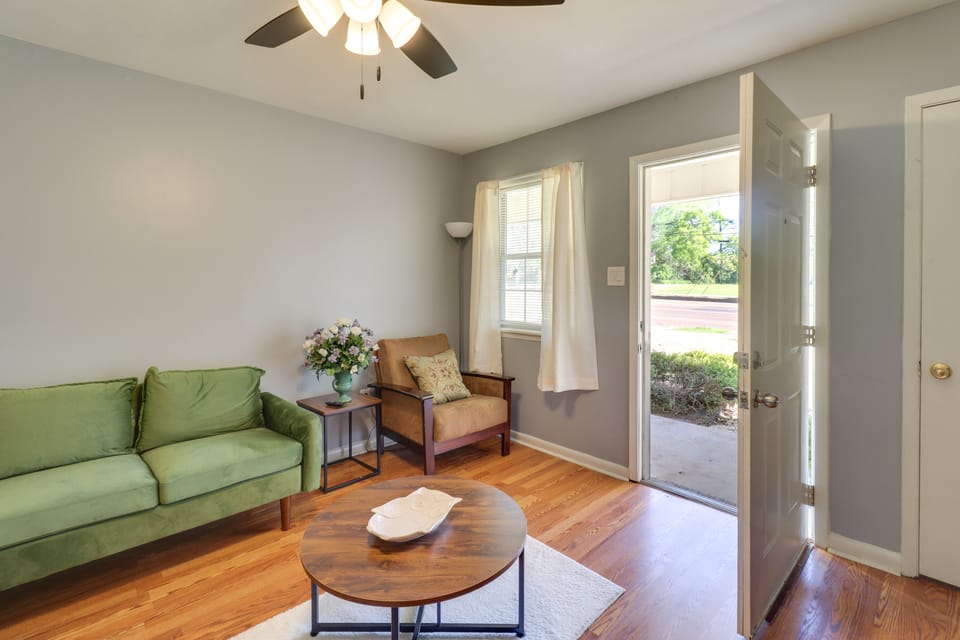 Walk to Dining & Shops: Dtwn Brookhaven Home! House in Mississippi