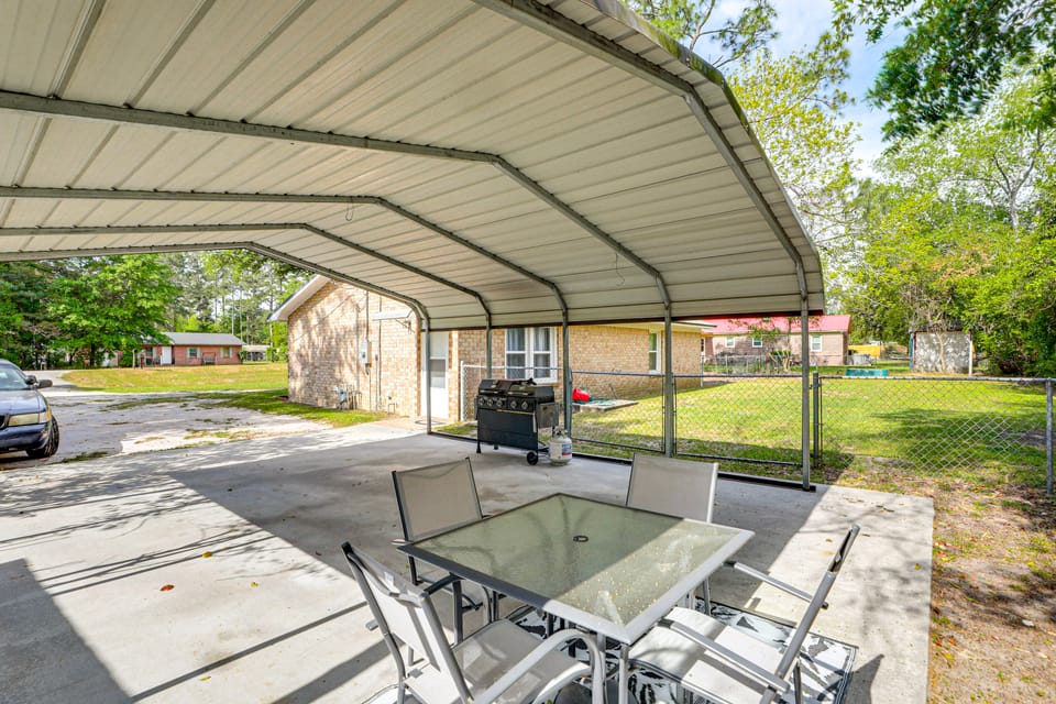 < 5 Mi to Dtwn Walterboro: Grill, Game & More! House in South Carolina