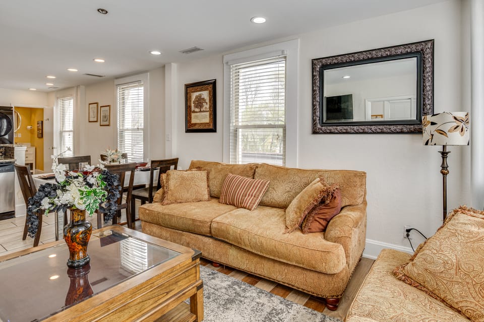 9 Mi to Fort Harrison State Park: Apt in Indy Apartment in Indianapolis