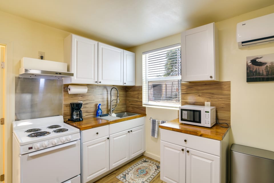 2 Mi to Feather River: Outdoor Escape in Oroville! Apartment in Sierra Nevada
