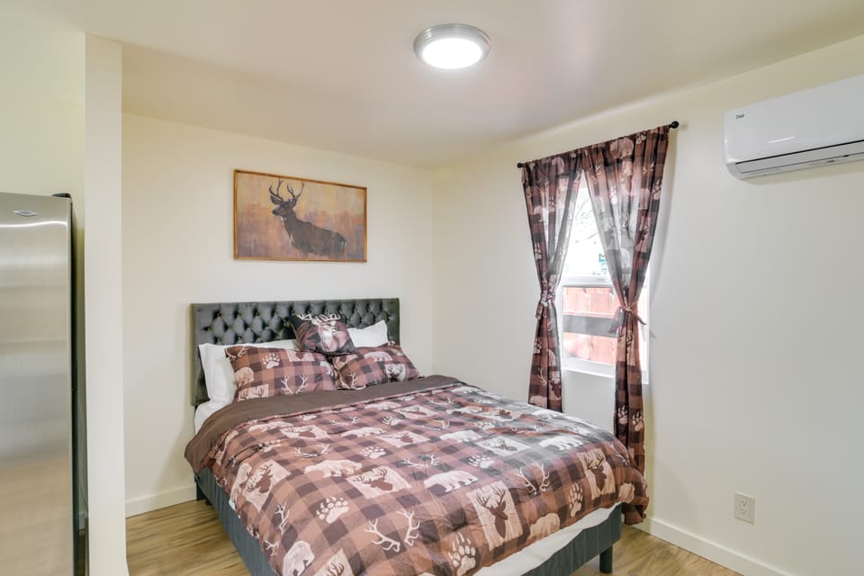 Studio 2 Mi to Feather River: Bring Your Pet! Apartment in Sierra Nevada