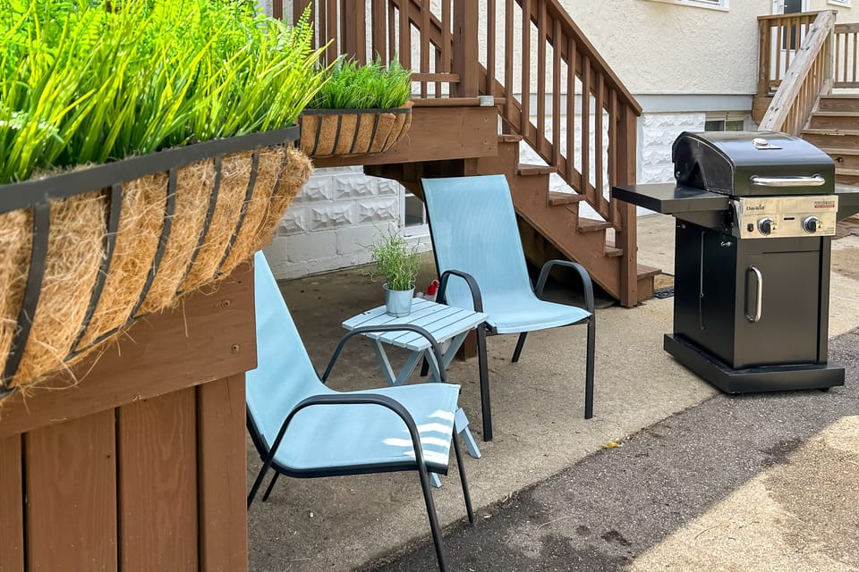 1/2 Mi to Beach & Lake Michigan: Condo w/ Pool! Apartment in Michigan