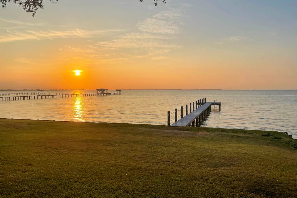 Galveston Bay Retreat: Historic La Porte Home! House in La Porte