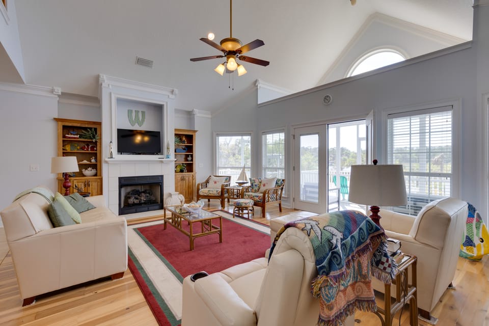 Fish, Boat & Unwind: 'Creekside Oasis' in Darien! House in Georgia