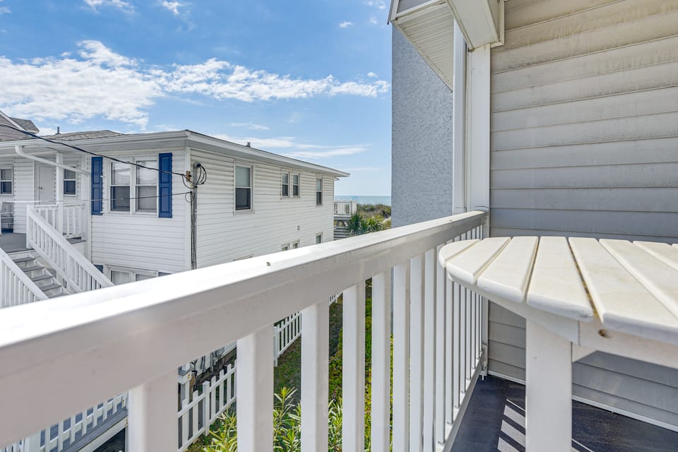 Steps to Beach: NMB Condo w/ Balcony & Pool Access Apartment in North Myrtle Beach