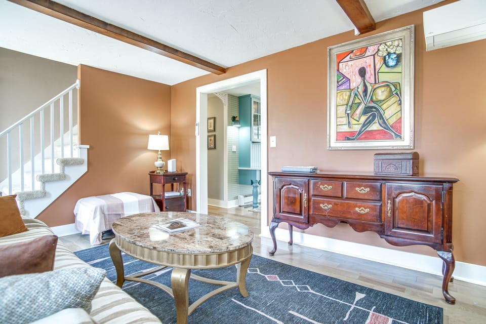 4 Mi to Inkwell Beach: Home in Oak Bluffs! House in Tisbury