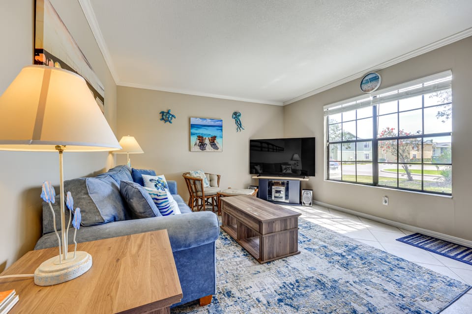 Walk to St Augustine Beach! Condo w/ Pool Access Apartment in Saint Augustine Beach