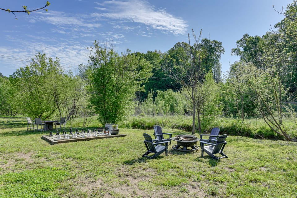 On-Site Creek Access: Pet-Friendly Cosby Cabin! House in Cosby