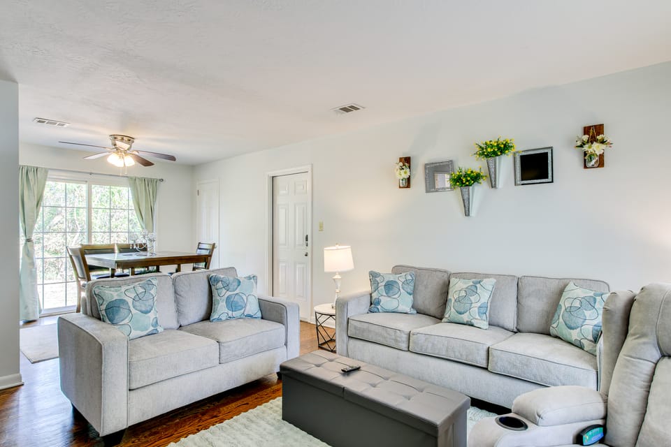 7 Mi to Dtwn: Family-Friendly Augusta Home w/ Yard House in Augusta