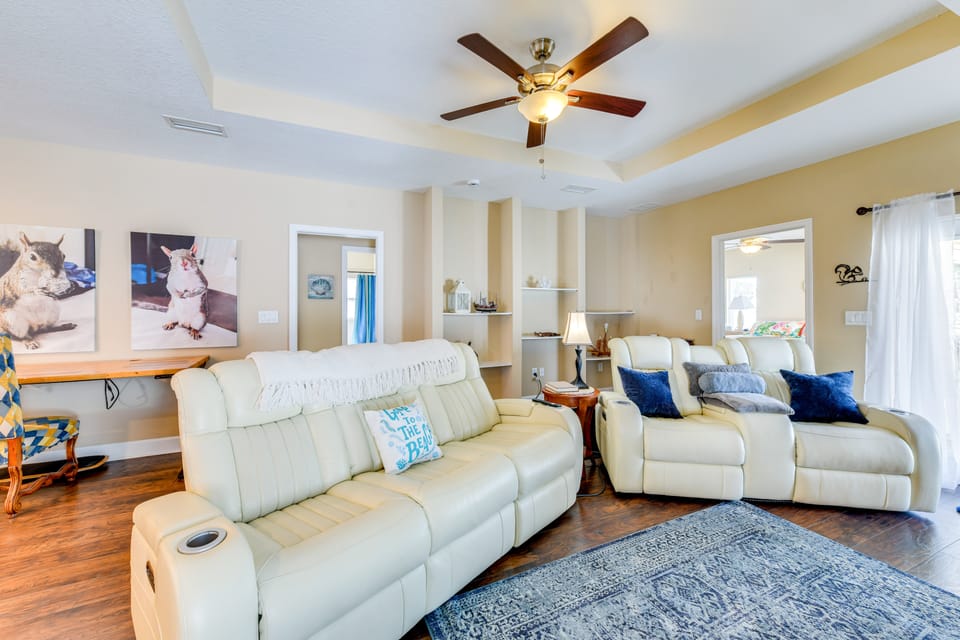 5 Mi to Beach: Family Retreat in Sarasota! House in Vamo