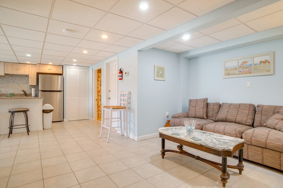 Steps to Pond & Beach! Couples Retreat in Cape Cod Apartment in Mashpee
