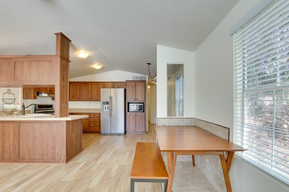 Hike, Explore & More: Ranch Retreat in Escondido! House in Southern California
