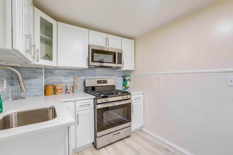 Walk to Beach & Dtwn: Apt in Ocean Grove Apartment in Ocean Grove
