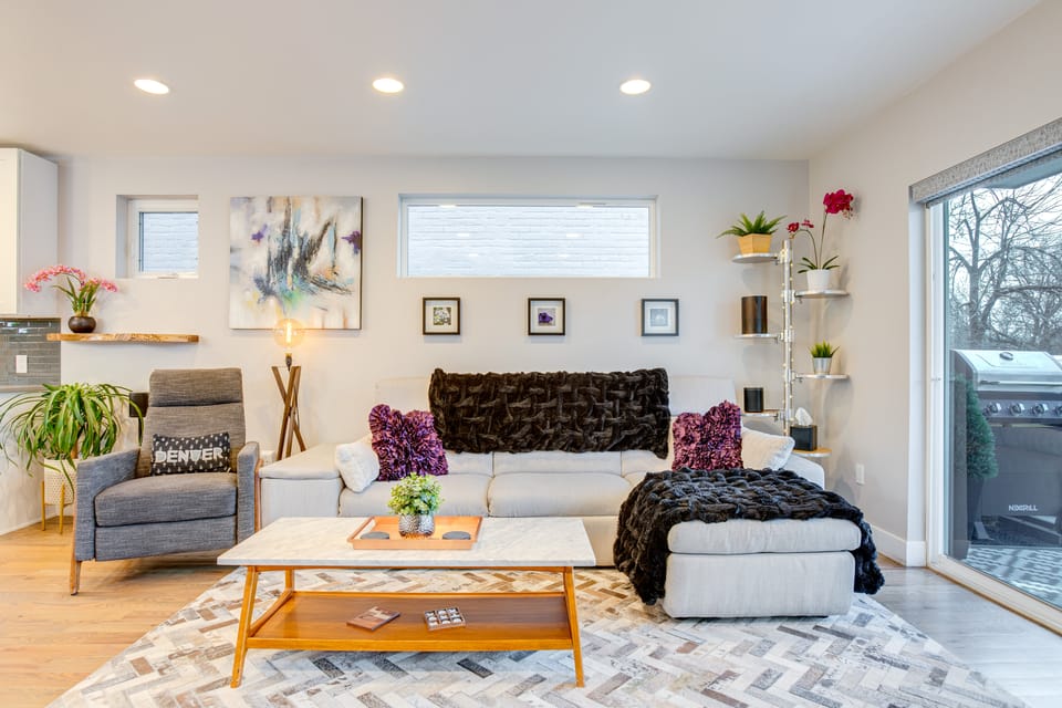 1 Mi to Dtwn Denver: Sleek Duplex w/ Rooftop Deck! Apartment in Denver