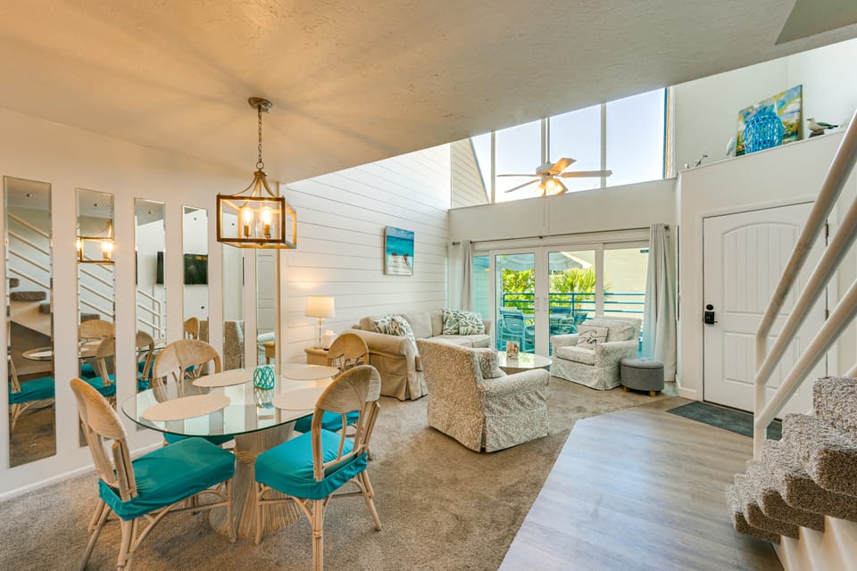 Beachfront Condo w/ Balcony on Manasota Key Apartment in Manasota Key