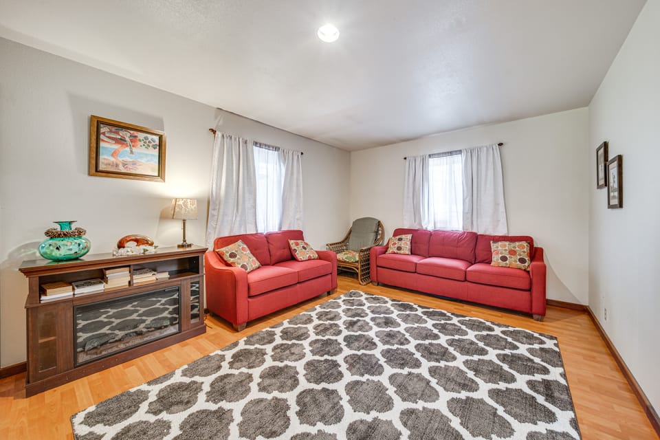 2 Mi to Hawaii Volcanoes Nat'l Park: Tranquil Home House in Volcano