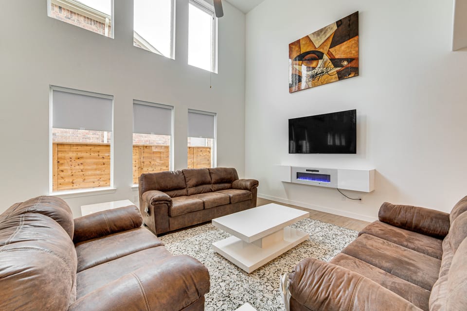 8 Mi to Celebration Station: Family Getaway! House in Mesquite