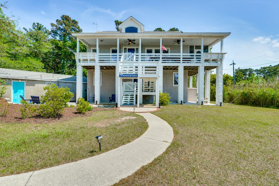 Hot Tub & Bay Views: Outer Banks Home House in North Carolina