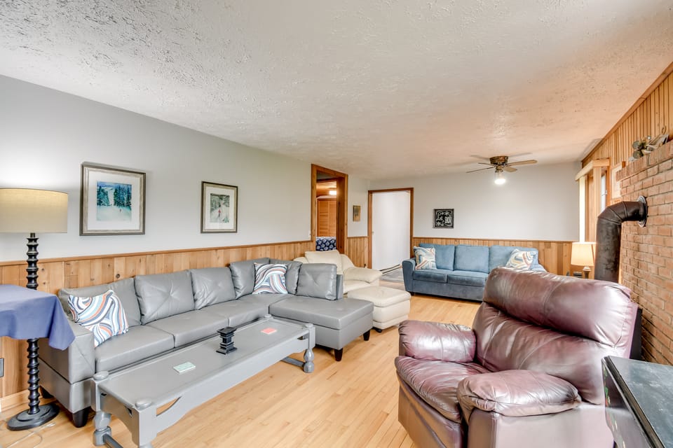 Fishing Pond & Spacious Yard: Quiet Home in Sodus! House in New York