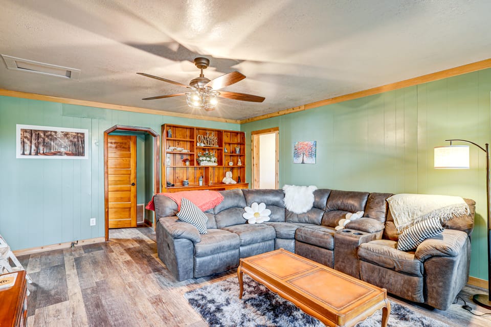 Deck, Hot Tub & Lake View: Brownwood Home! House in Texas