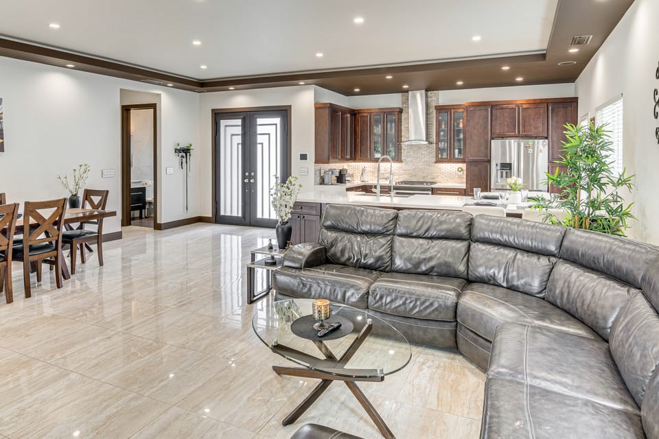 Private Pool + Sauna: Pet-Friendly Reseda Retreat! House in Reseda