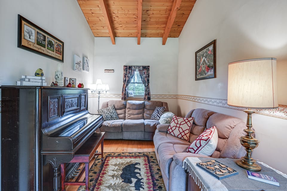 Near State Parks: Countryside Cottage in Wellsboro Cottage in Pennsylvania