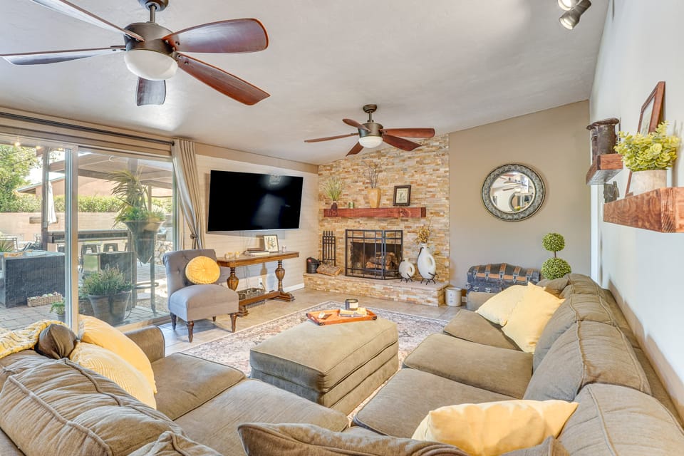 Private Pool Paradise! Relaxing Tucson Retreat House in Catalina Foothills