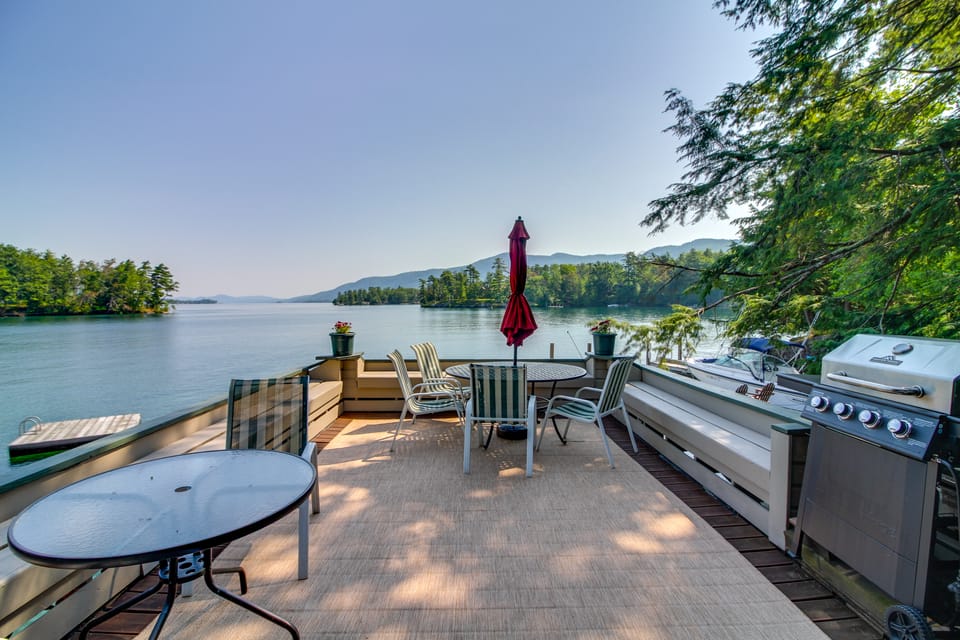 Lakefront Adirondacks Home: Lake George Oasis! House in Huletts Landing